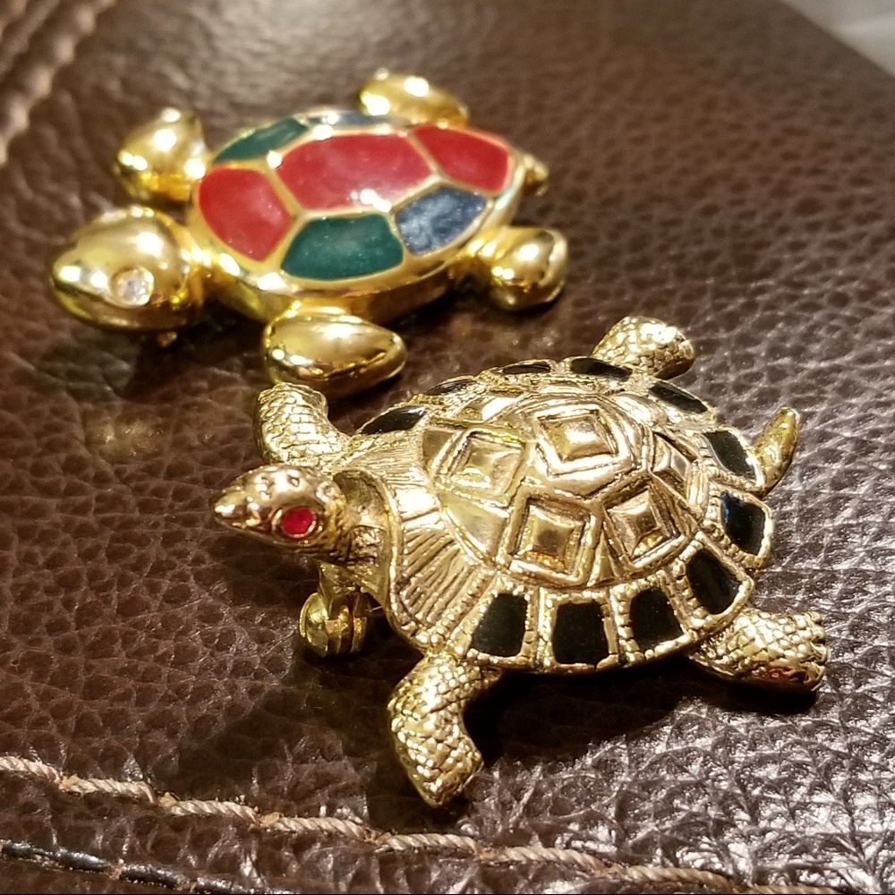 Pair of Turtle Broaches